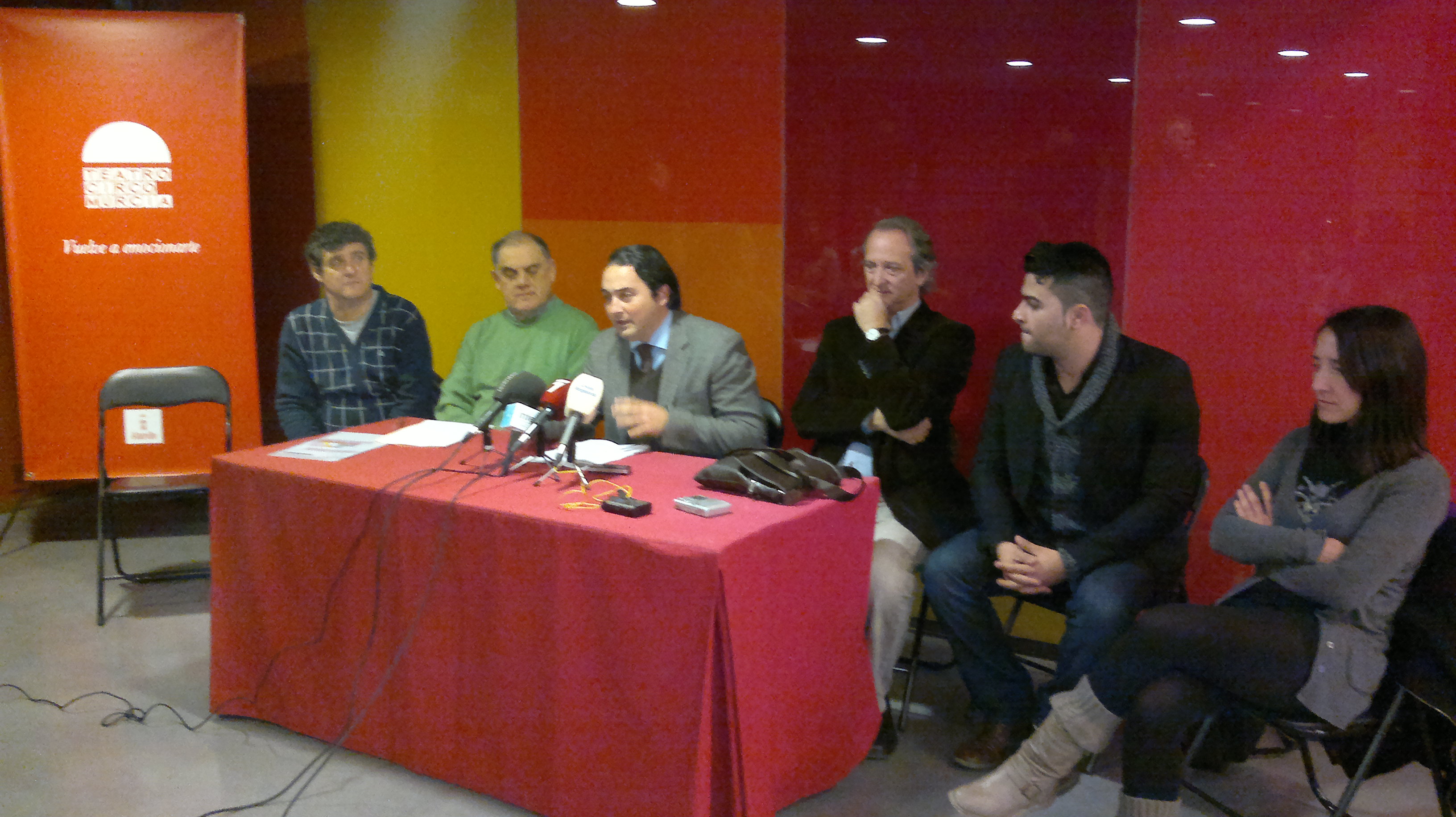 Presentación del Ciclo Al Teatro en Familia 2012
